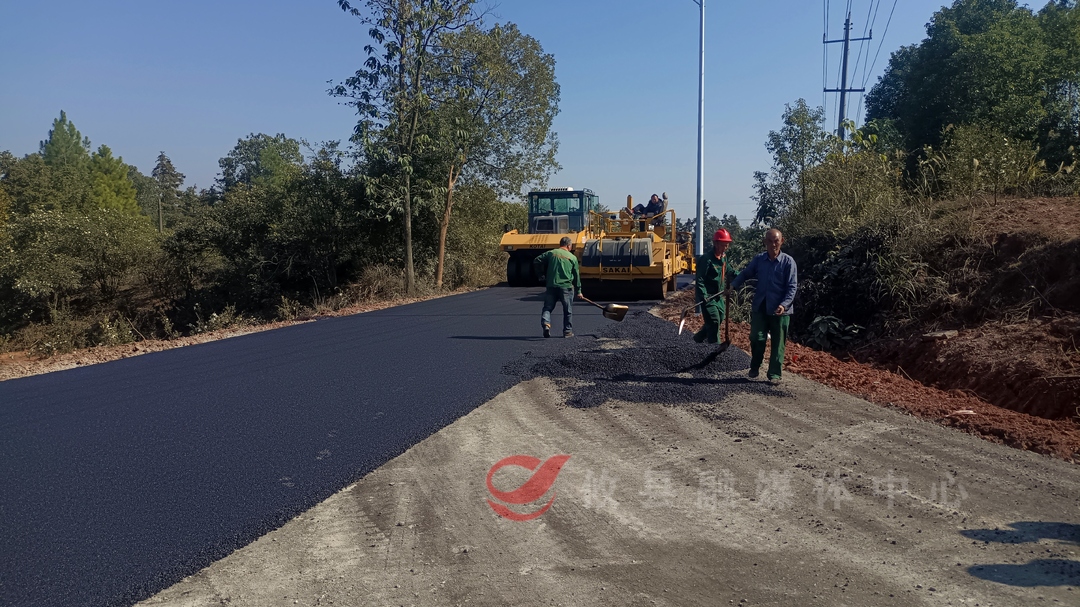 【票决·为了人民】攸县今年完成农村“三路”建设74.3公里，超年度任务44.3公里