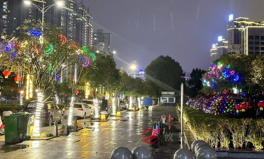 【新春走基层】氛围灯、大红灯笼与中国结扮靓攸城迎新春