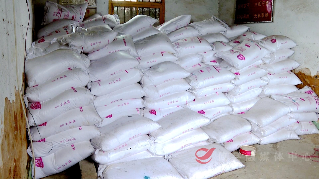 攸县交通事务中心：积极应对低温天气 全力做好公路防冻防滑工作