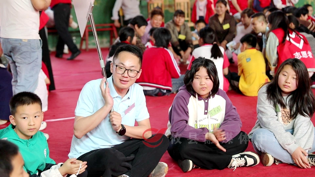 广州爱心团队走进凉江小学开展大型公益活动