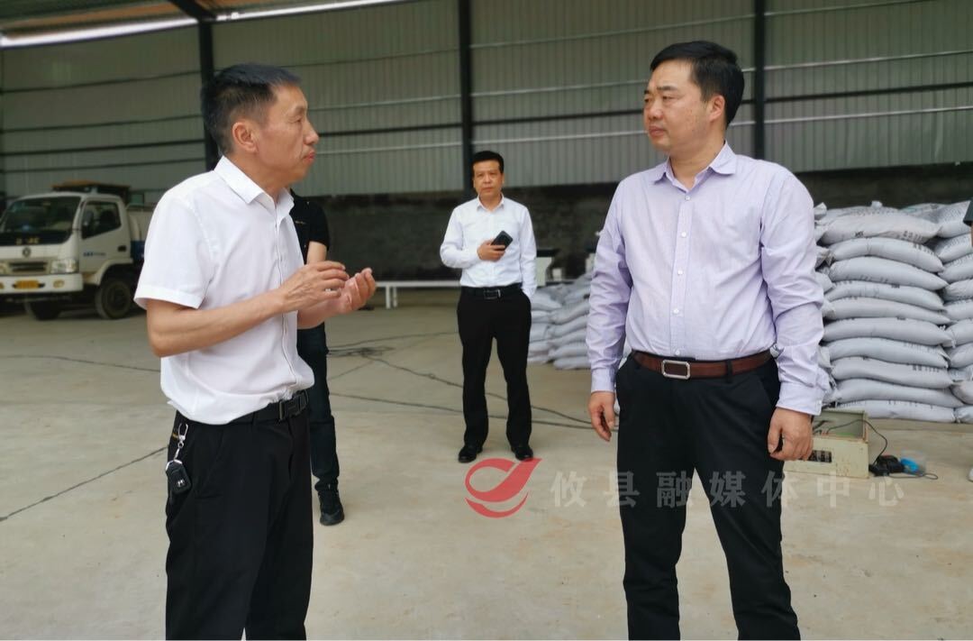 李鹏程调研莲塘坳镇经济社会发展