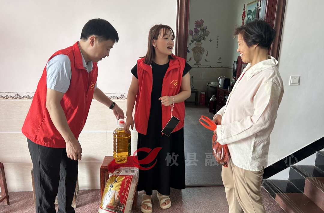 新市镇界江村：包粽子 话家常 吃团圆饭 “粽”享欢乐