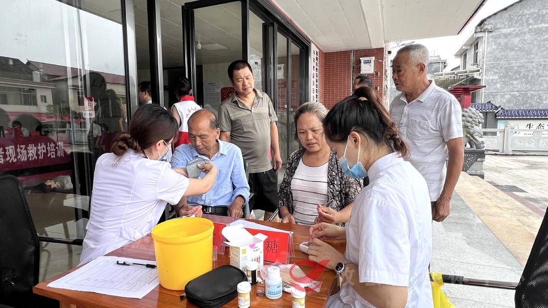 同心医师送健康 惠民服务零距离