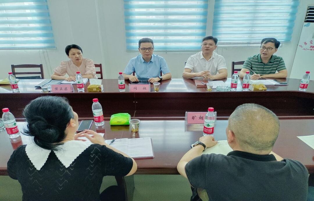 县领导进点驻村，持续助力乡村振兴