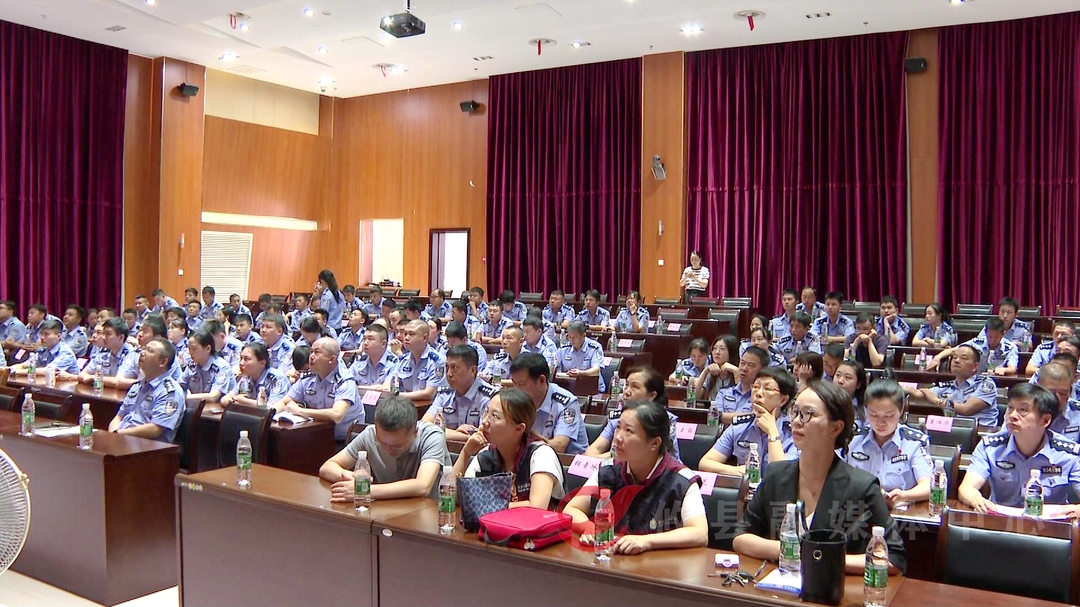 人人学急救，急救为人人 “第一目击者”现场应急救护培训进公安