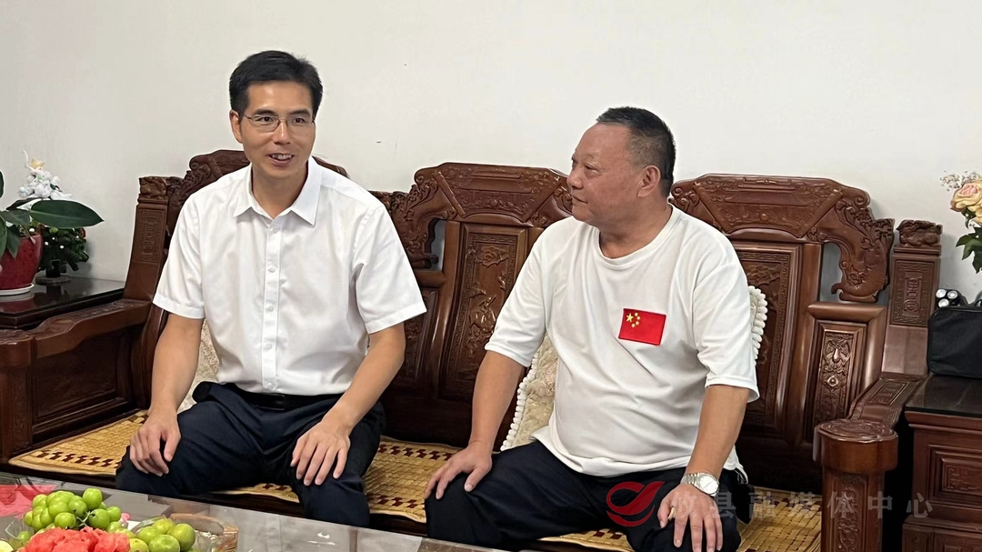 庆“八一”：武挪强走访慰问参战老兵及消防官兵