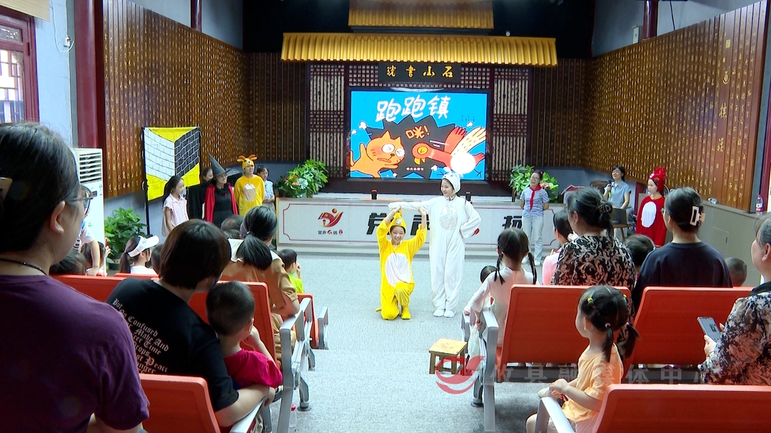 攸县开展相“阅”星期五亲子读书活动