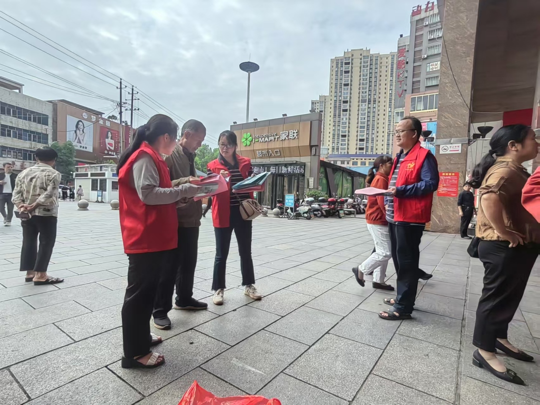 攸县林业局开展古树名木保护科普宣传周志愿服务活动