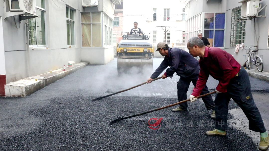 【党建引领 联建共治】 联星街道雪花社区：改善老旧小区 提升居民幸福指数