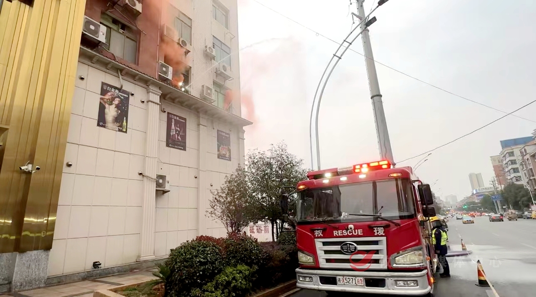 攸县：以“演练”促“实战”  筑牢娱乐场所消防安全防火墙