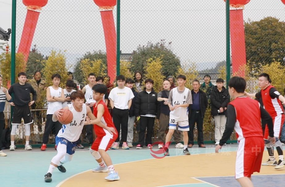 丫江桥镇仙石村：“村BA”火热开赛 新春氛围“燃”起来