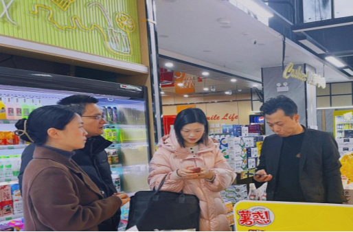 酒埠江镇：节后走访暖企心，助力农贸商超新发展