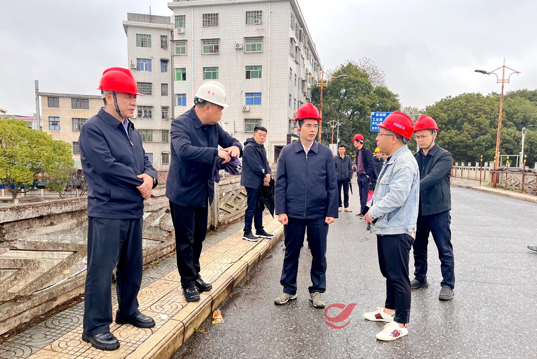 武挪强督导重点交通项目建设