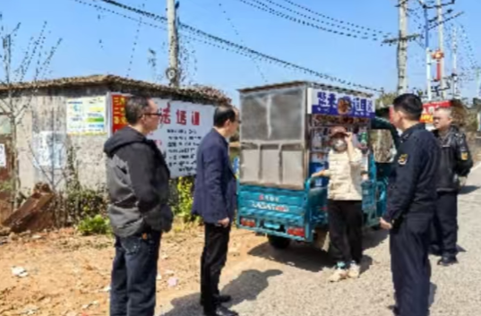 江桥街道联合多部门开展校园及周边安全检查