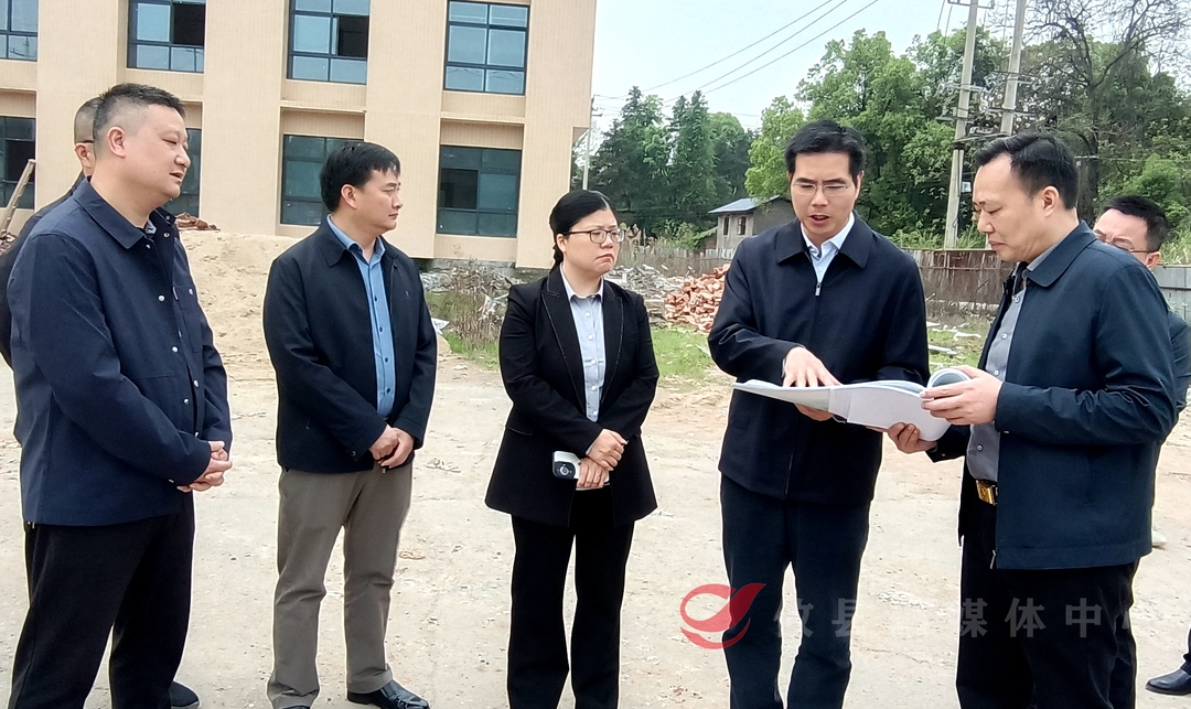 武挪强调研采煤沉陷区项目建设工作
