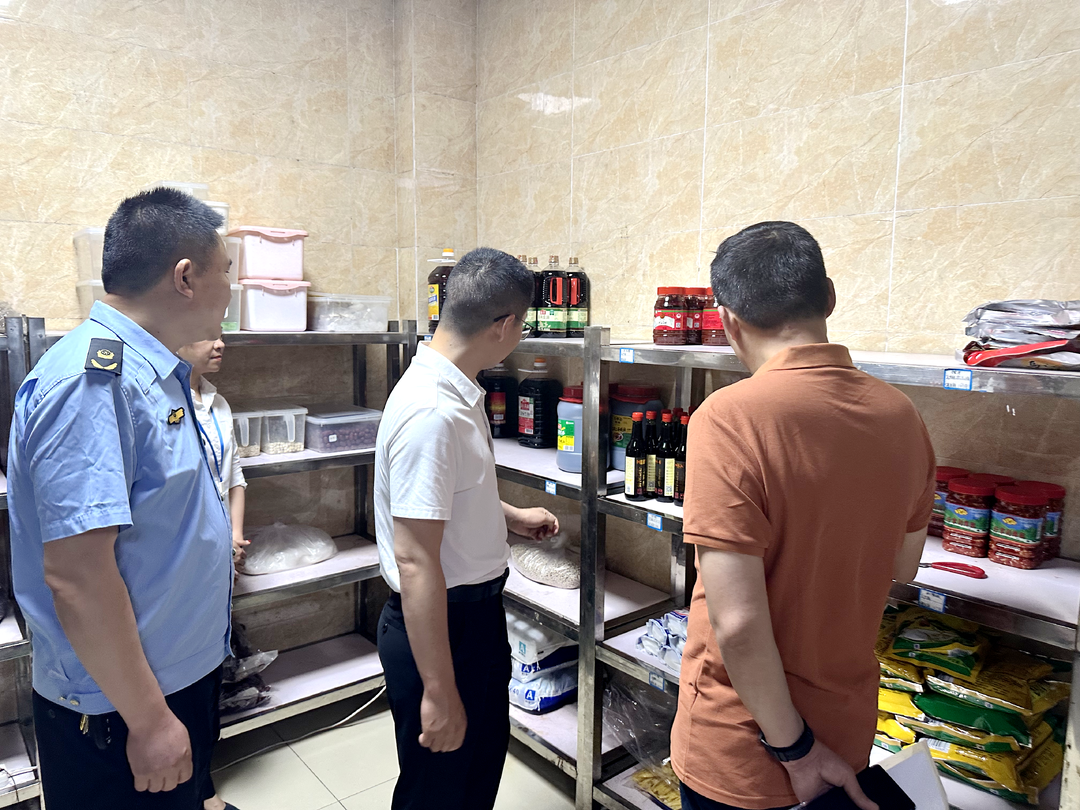 紧盯风险隐患 守护夕阳安康  ——县领导深入养老机构督导安全生产工作