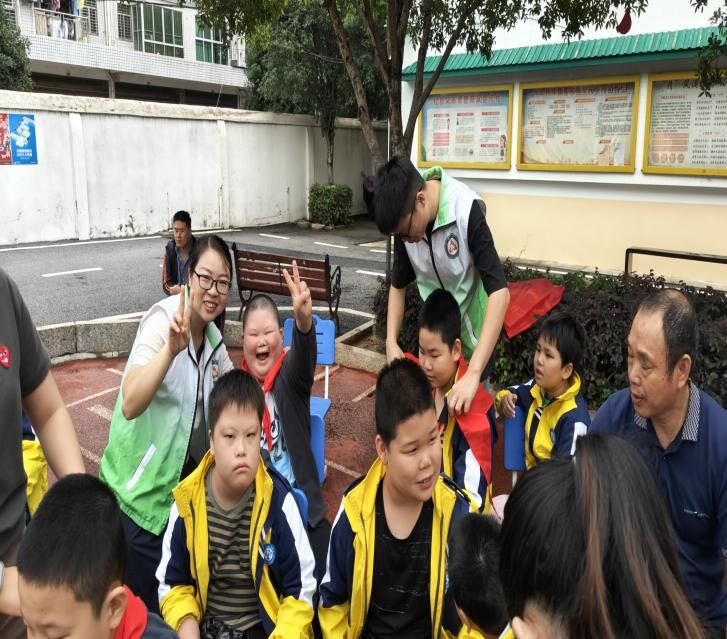 江桥街道开展“情暖特校·爱满六一”志愿服务活动
