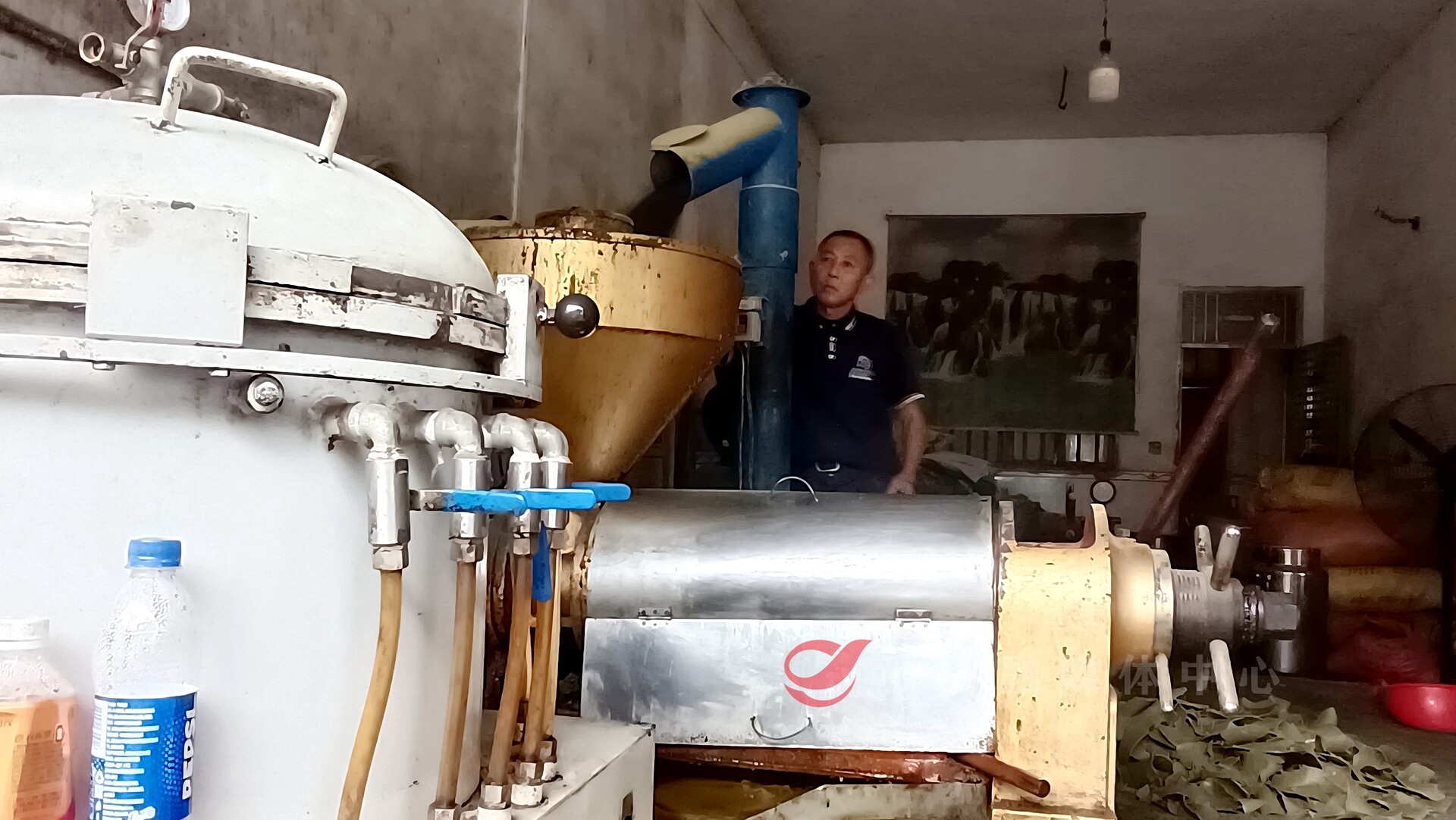 宁家坪镇：菜籽丰收，农户喜榨油