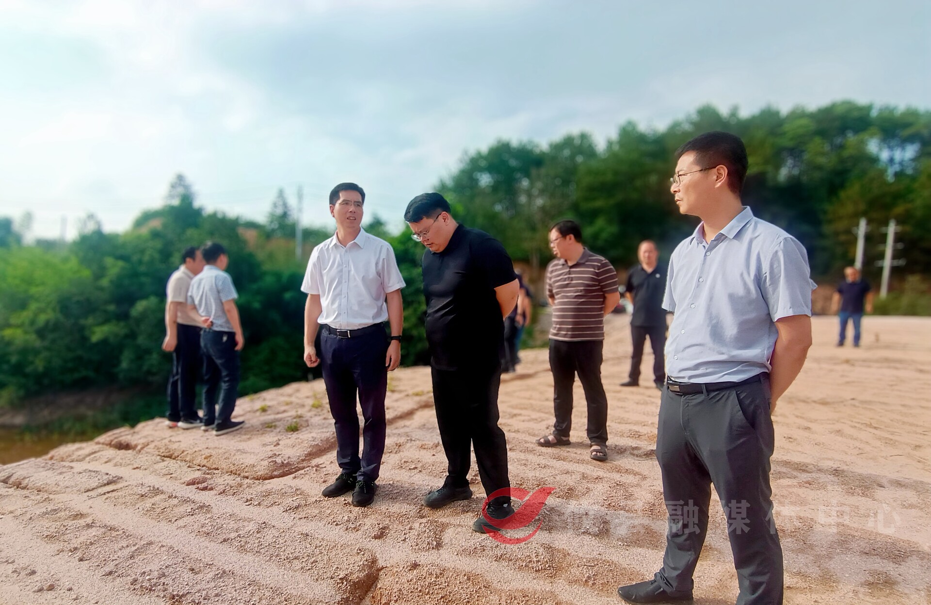 武挪强督导环保问题整改工作