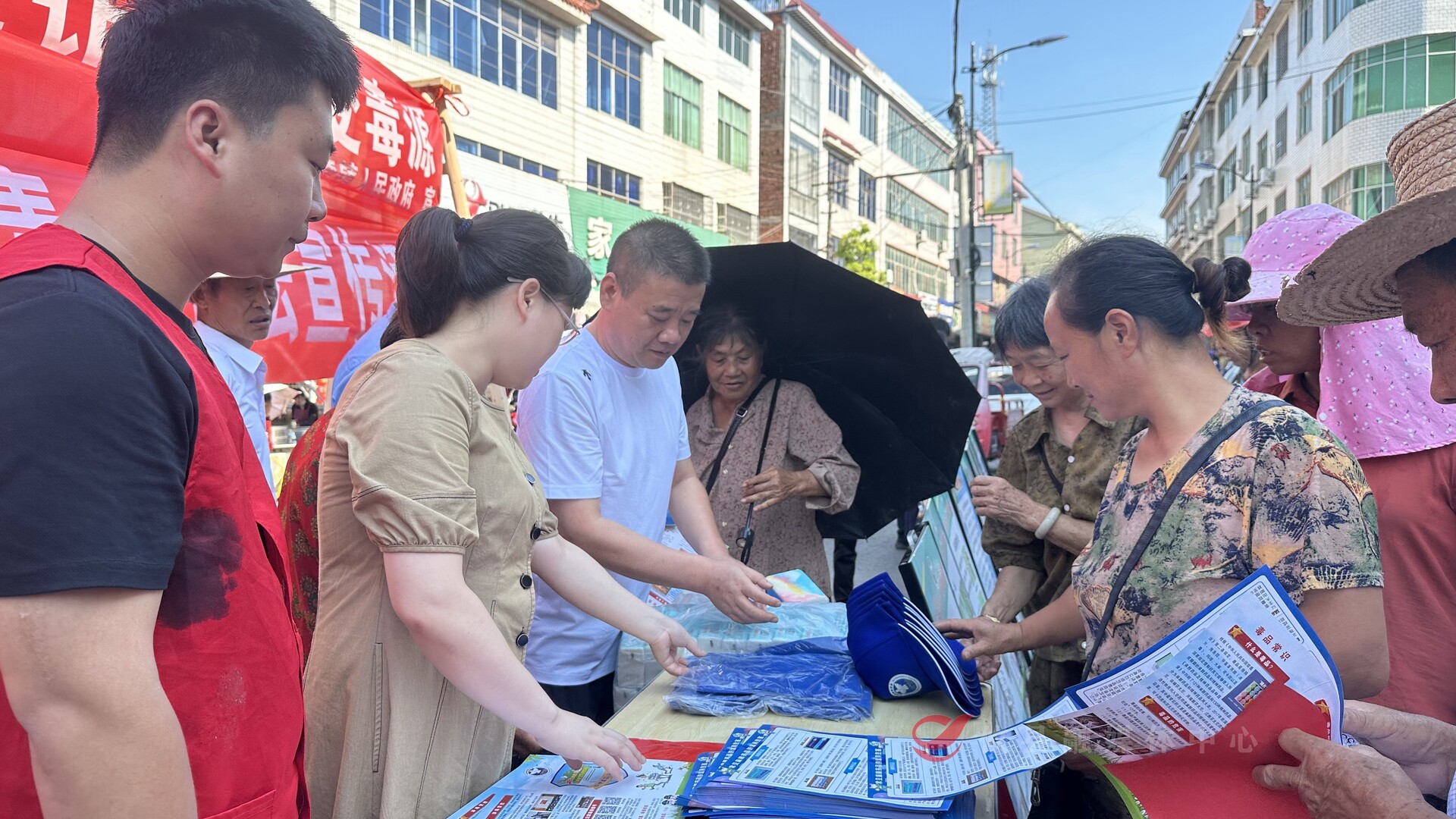 全民禁毒 幸福攸州——攸县石羊塘派出所开展6·26国际禁毒日宣传活动
