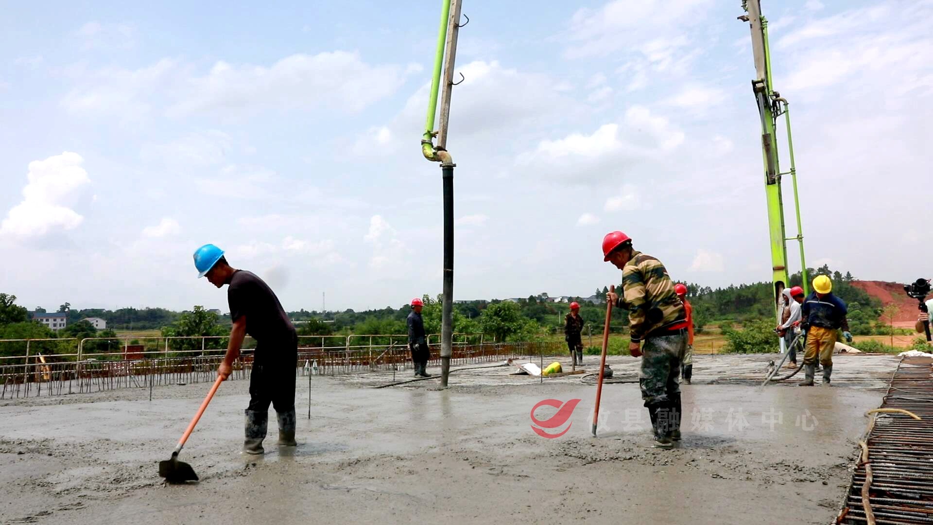 【重点项目巡礼】洣水四桥：右幅桥梁成功实现单边贯通