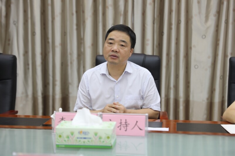 李鹏程调研县高新区发展情况