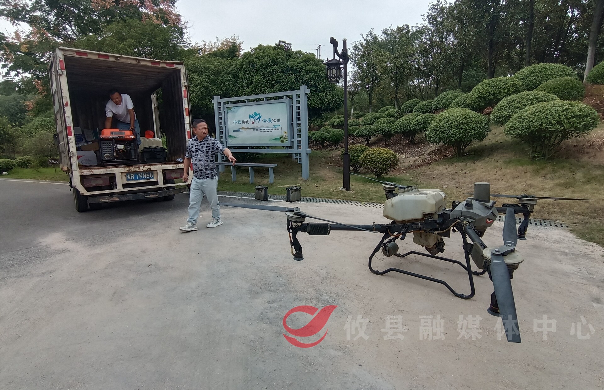 攸州公园荷花养护：确保生态平衡与游客观赏双赢