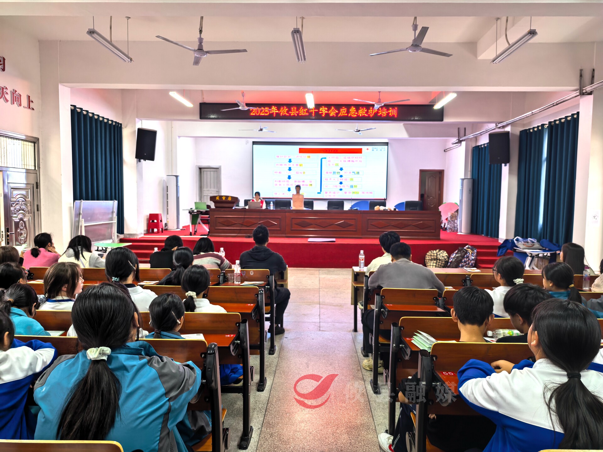 为校园安全保驾护航  攸县红十字会开展应急救护培训进校园活动