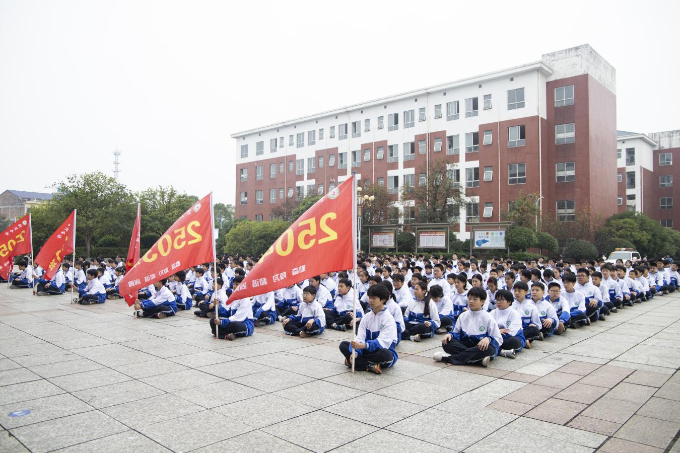 攸县军地联合开展2025年防空疏散隐蔽演练活动