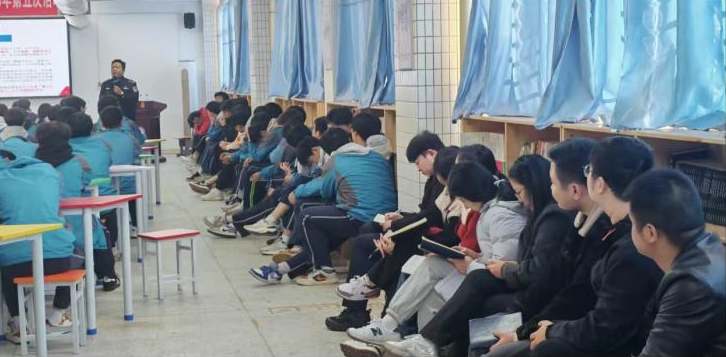 观摩禁毒宣讲 锤炼普法精兵  ——攸县司法局组织开展青年干部专题培训