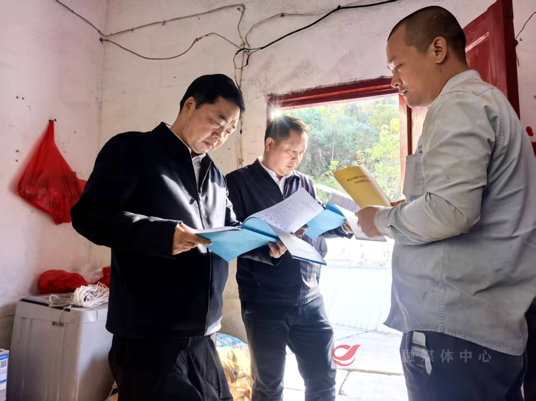 李鹏程调研鸾山镇经济社会发展情况  强调：坚持“五个突出” 推动高质量发展