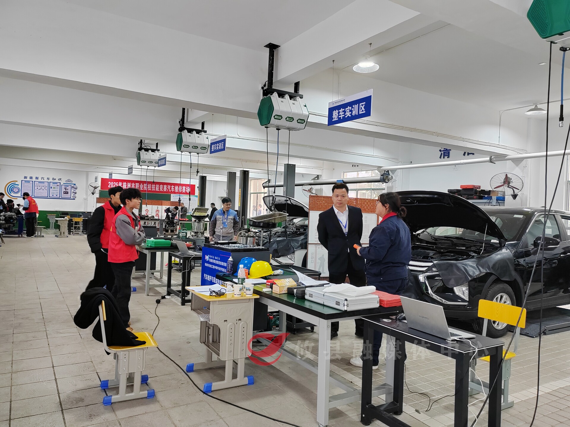 株洲市生物工程中等专业学校：以竞强能 以赛励学