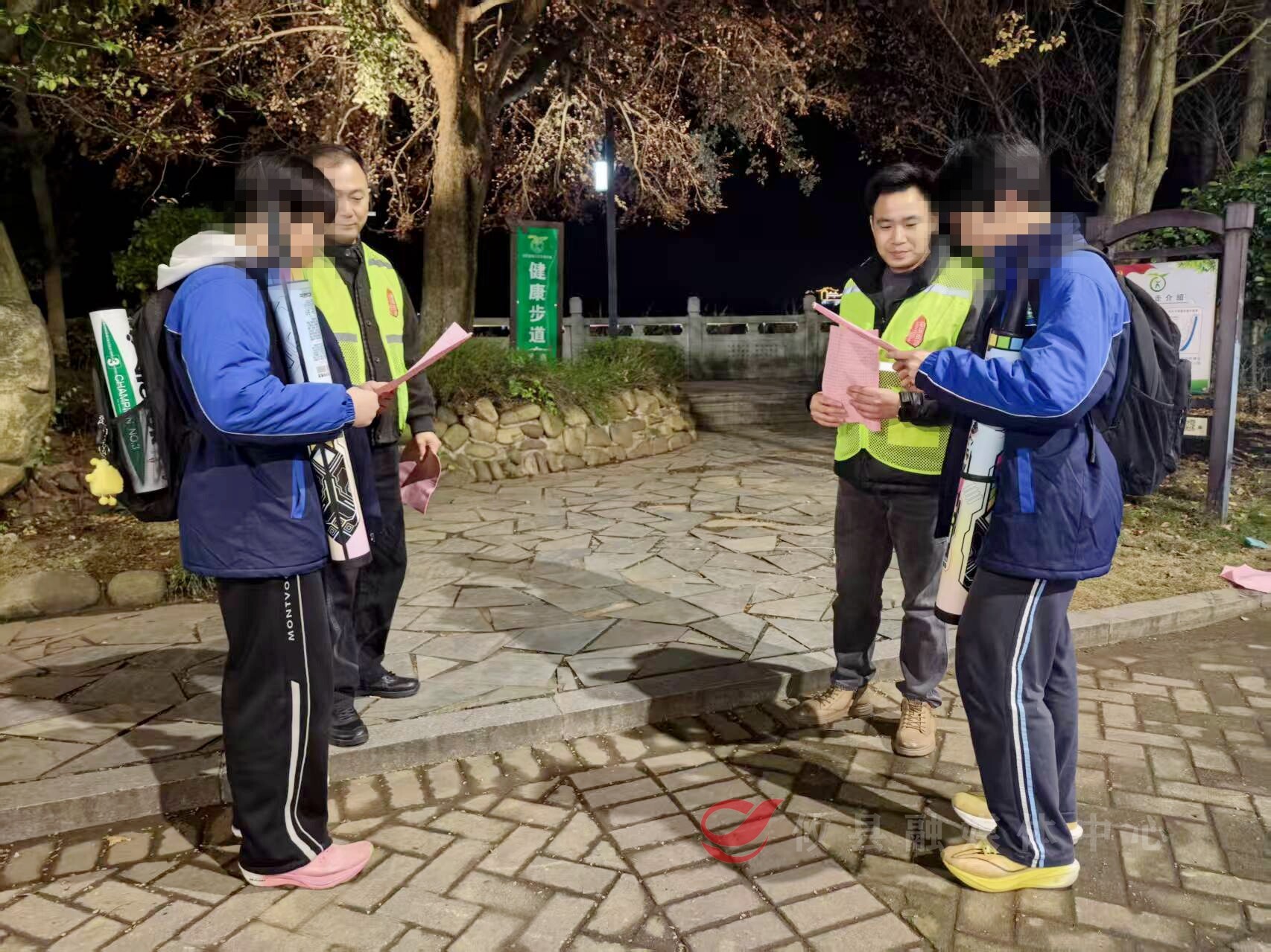 多部门联合开展烟花爆竹禁燃禁放宣传活动   筑牢节日安全防线