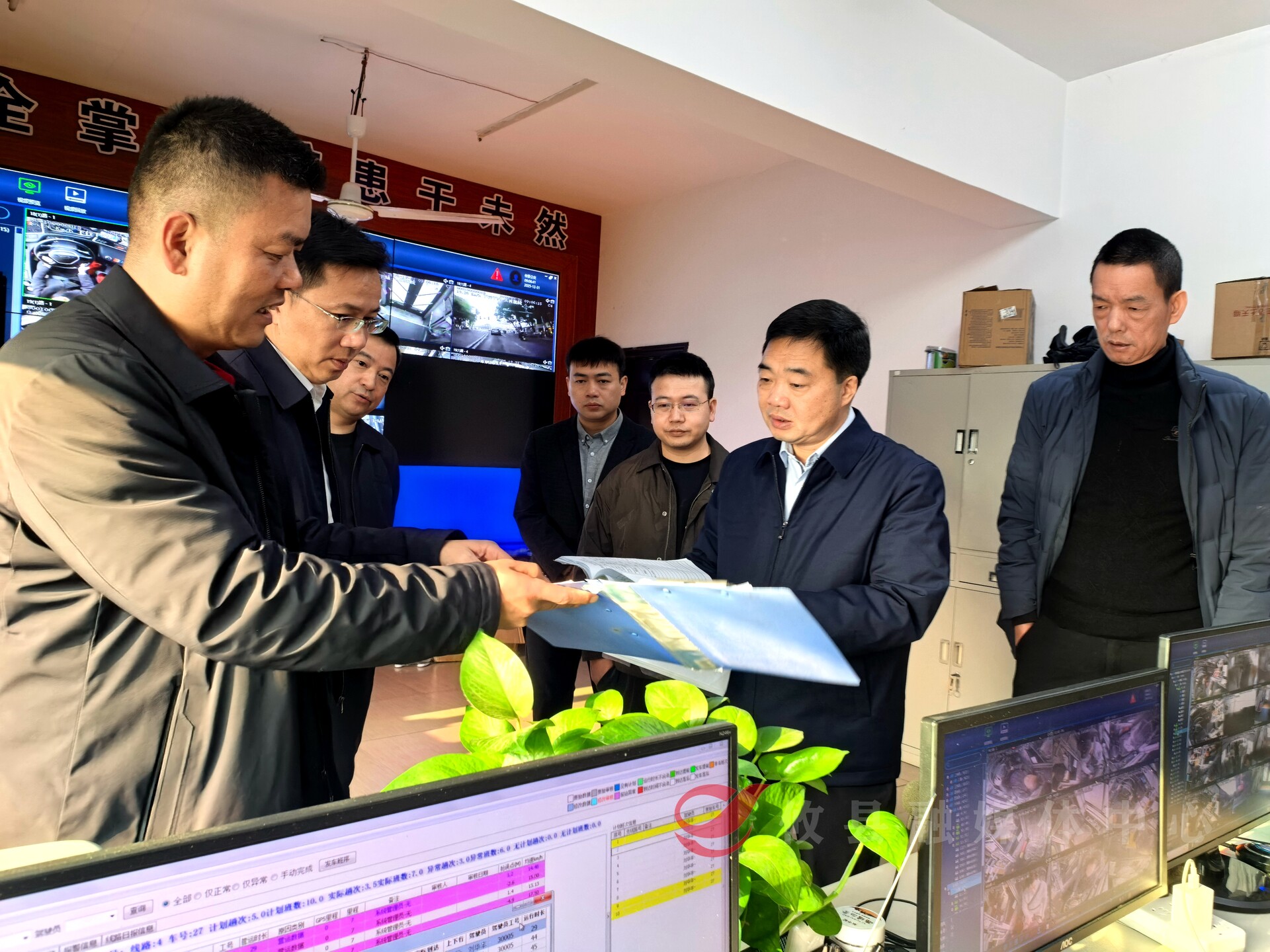 李鹏程在检查节前安全生产工作时强调：全面排查整治各类风险隐患 保障群众平安过节