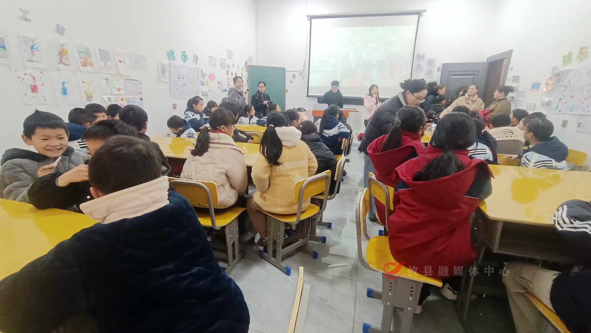 “心系教育，寒冬送暖”走访慰问活动启动