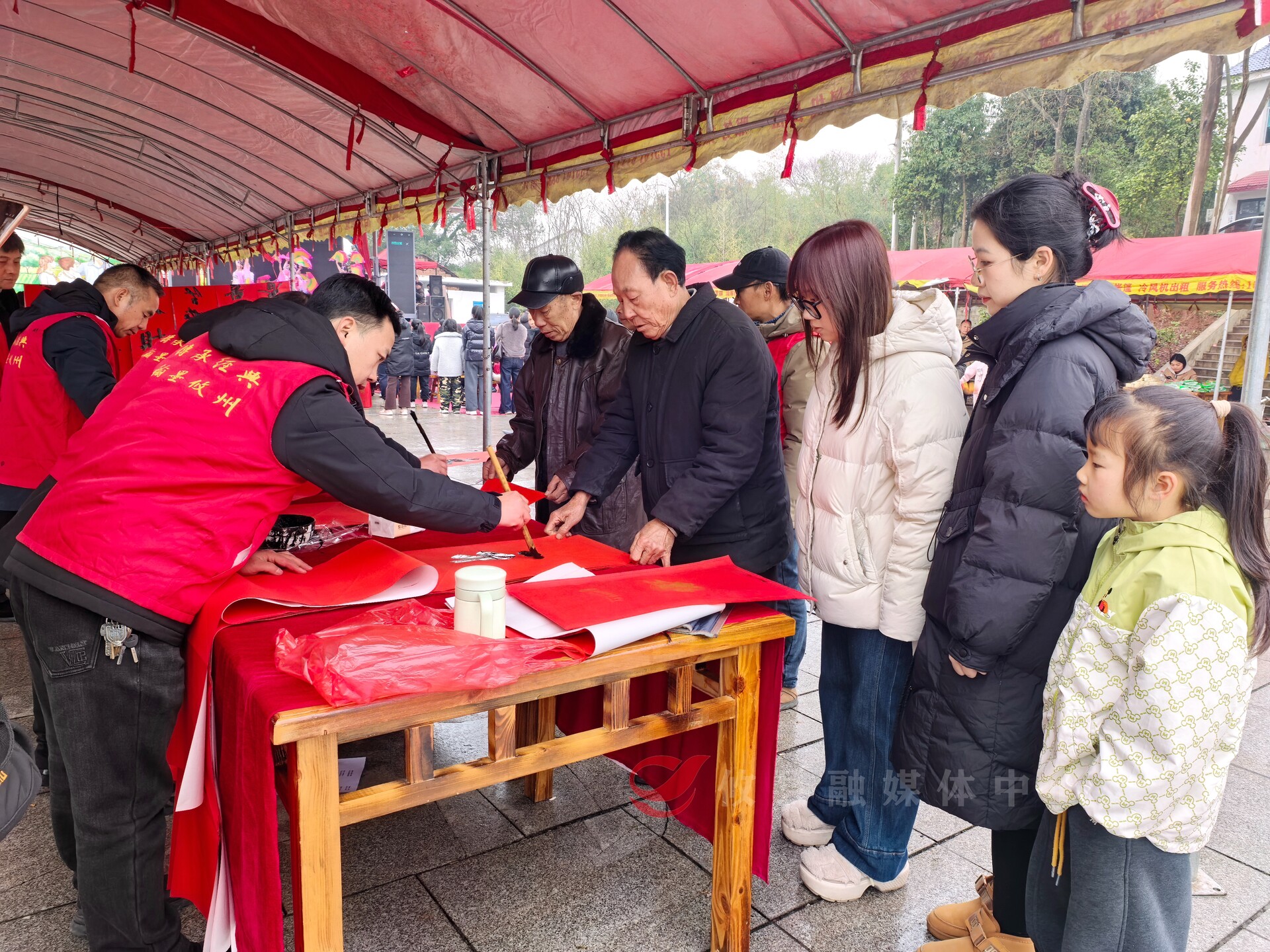 【新春走基层】“马跃洲上田，福满千万家”春节主题活动热闹开展