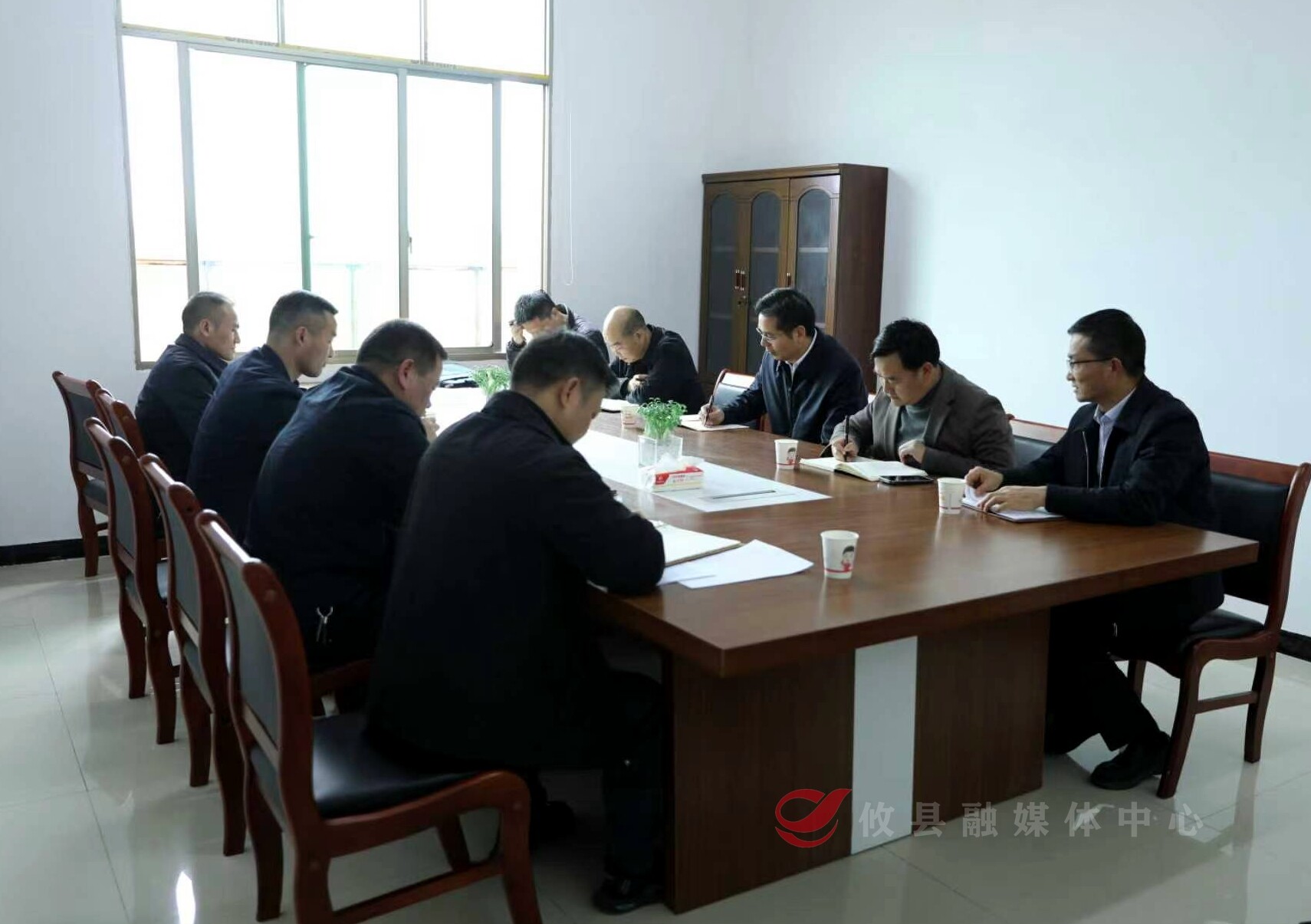 武挪强到皇图岭镇驻村进点并调研农村“三资”突出问题专项整治工作