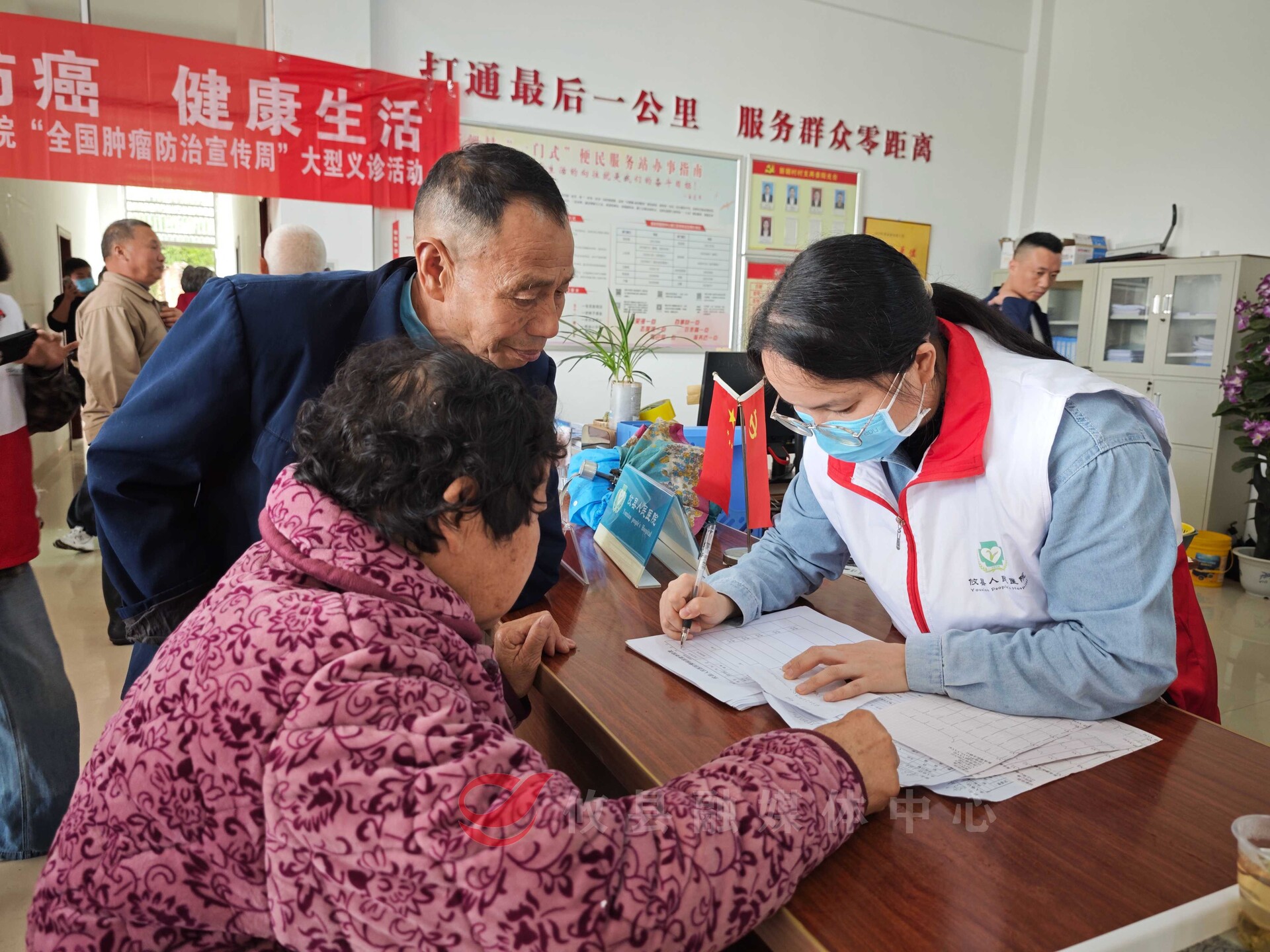 第32个肿瘤防治宣传周：攸县人民医院开展“精准设防”主题义诊