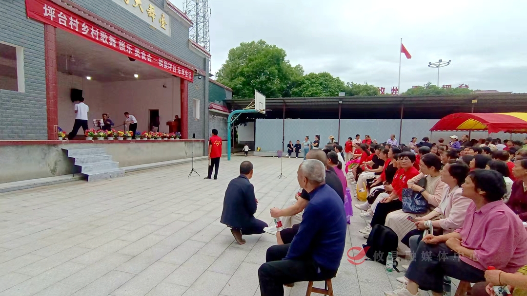 宁家坪镇坪台村党群服务中心：歌舞棋乐齐聚 烟火美食暖心 共绘和美乡村新图景