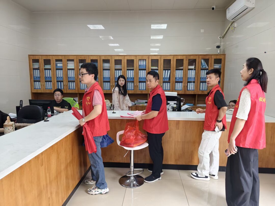 回收焕新生，分类新时尚——攸县城管在行动