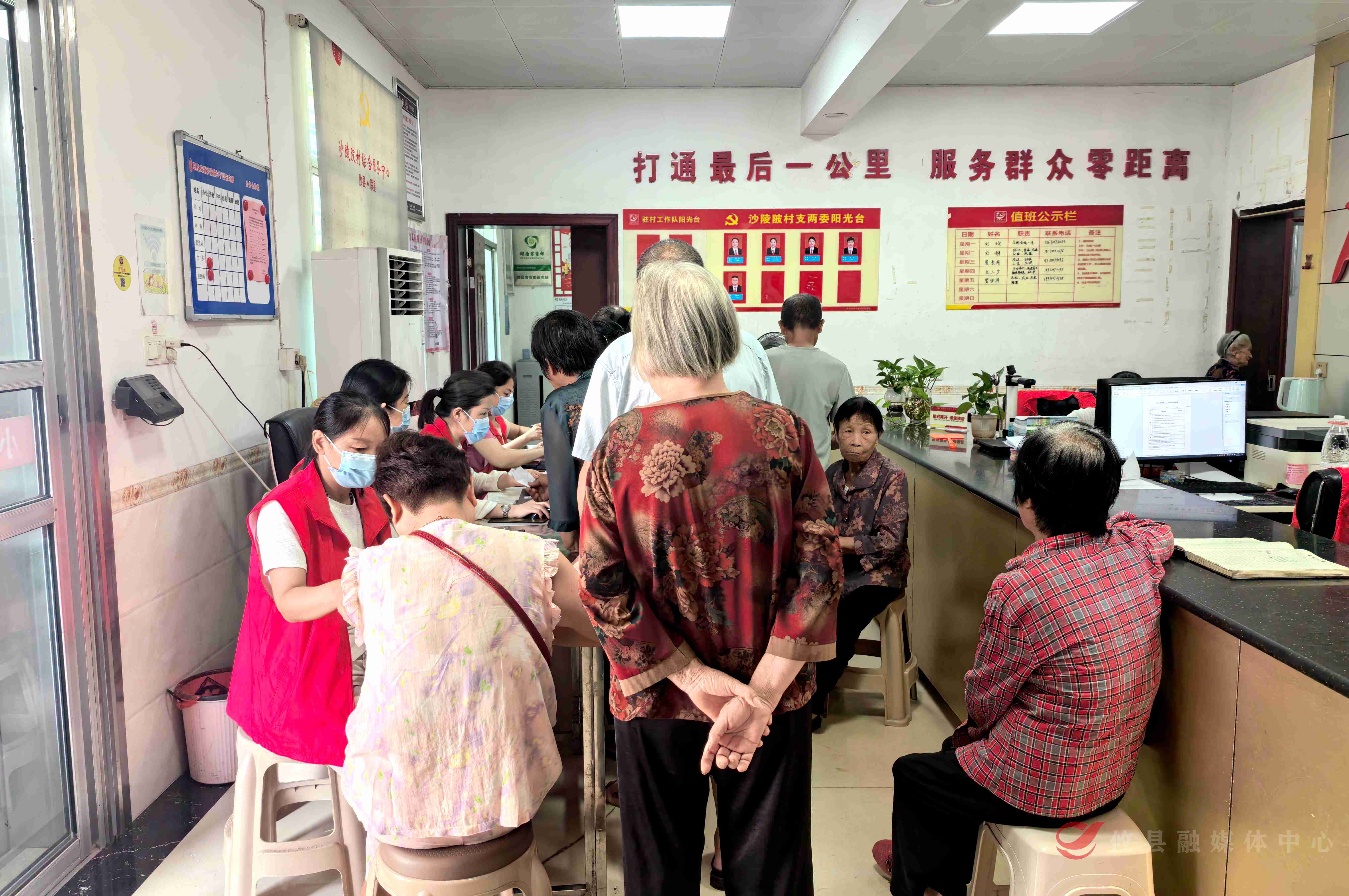 【8·19中国医师节】攸县骨伤医院医生下乡义诊  在岗位上度过医师节