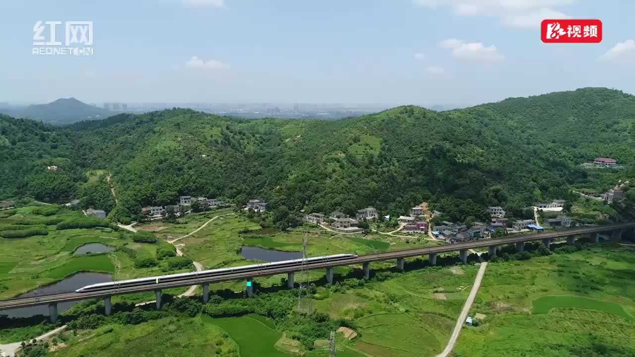 畅游“制造强区 生态新城”——专访石峰区委书记、株洲经开区党工委书记邹志超丨株洲“旅游闯创干”
