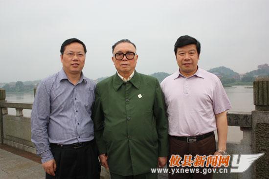 周玉书中将回乡视察 高度评价攸县发展变化