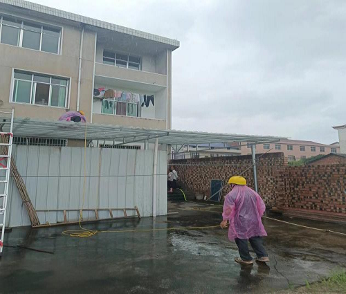谭桥街道：拆除违建钢棚 建设美丽乡村