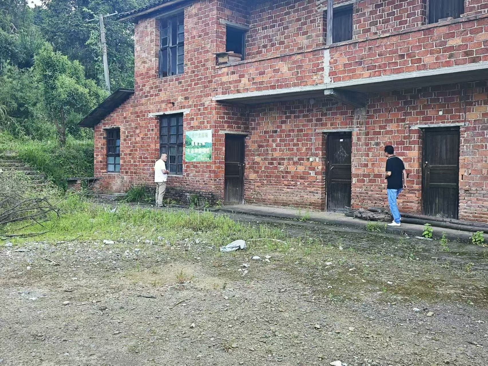 鸾山镇：强化日常巡查，严抓违规建筑