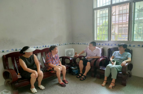 联星街道圳江村：情系圳江村，走访暖人心