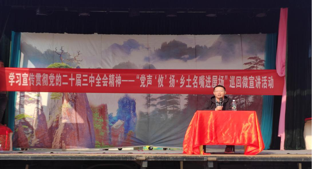 春联街道：邻里欢聚贺国庆 共建美好幸福家