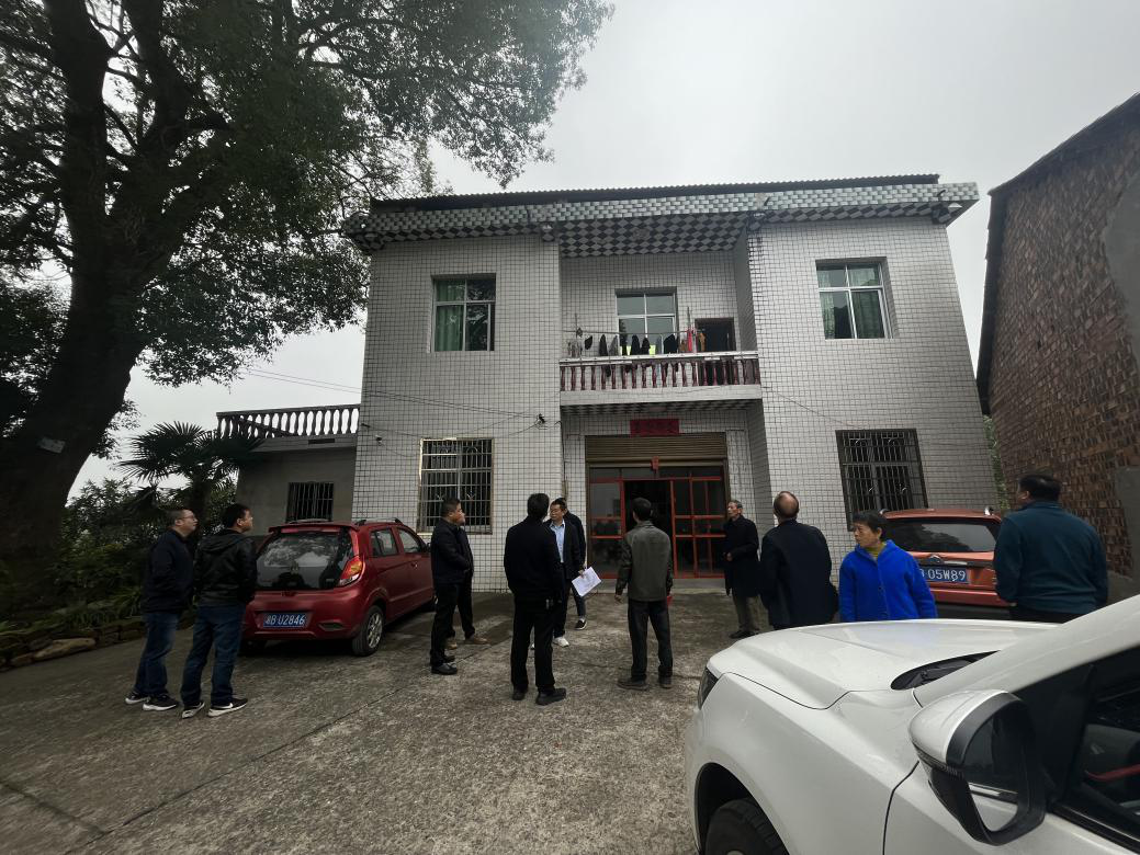 春联街道：部门联动聚焦“红线”，推进房屋翻建考察工作