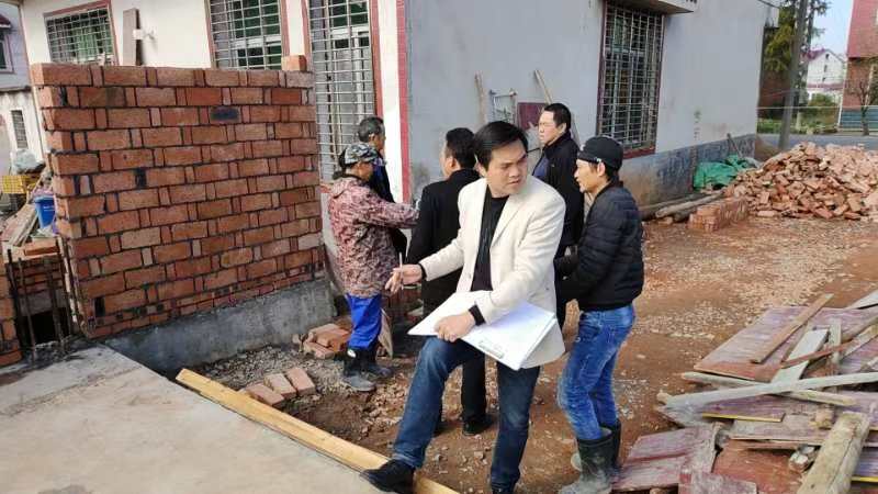 新市镇：积极推进图斑销号工作，严守土地资源红线