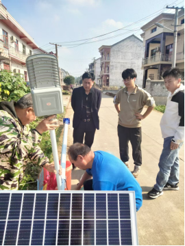 联星街道田富村：安装太阳能路灯  照亮乡村幸福路